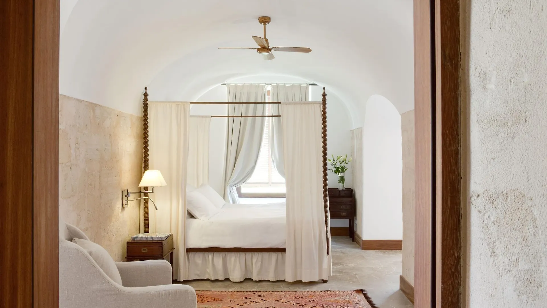 Cap Rocat, A Small Luxury Hotel Of The World Кала-Блава