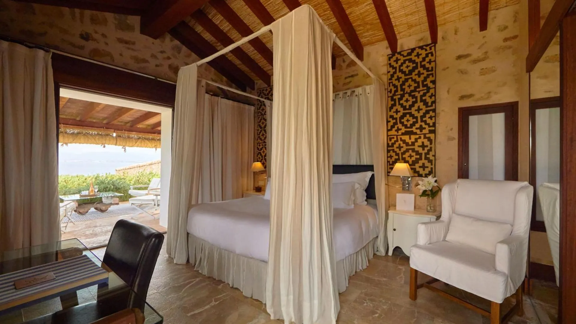 Cap Rocat, A Small Luxury Hotel Of The World Кала-Блава